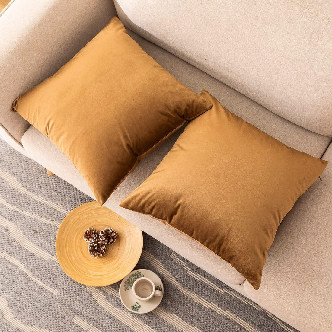 Plain Velvet Cushions - INTERIORFITS